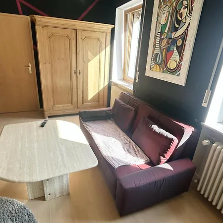 35Qm 4 Personen Ferienwohnung Zentral! Kino! Kueche! Wallbox! Raeder, Eg Trier Exterior photo