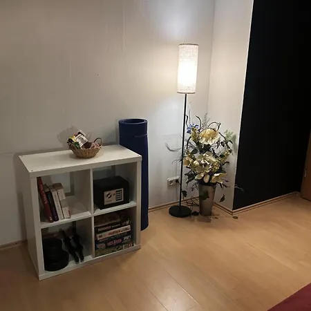 35Qm 4 Personen Ferienwohnung Zentral! Kino! Kueche! Wallbox! Raeder, Eg Trier Exterior photo