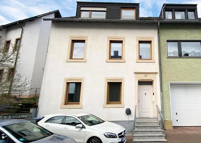 35Qm 4 Personen Ferienwohnung Zentral! Kino! Kueche! Wallbox! Raeder, Eg
