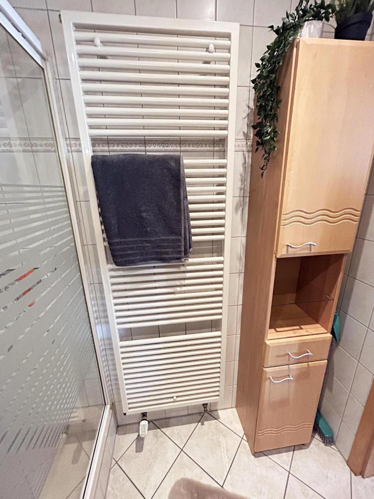35qm 4 Personen Zentral! Kino! Kueche! Wallbox! Raeder, Eg Apartment *